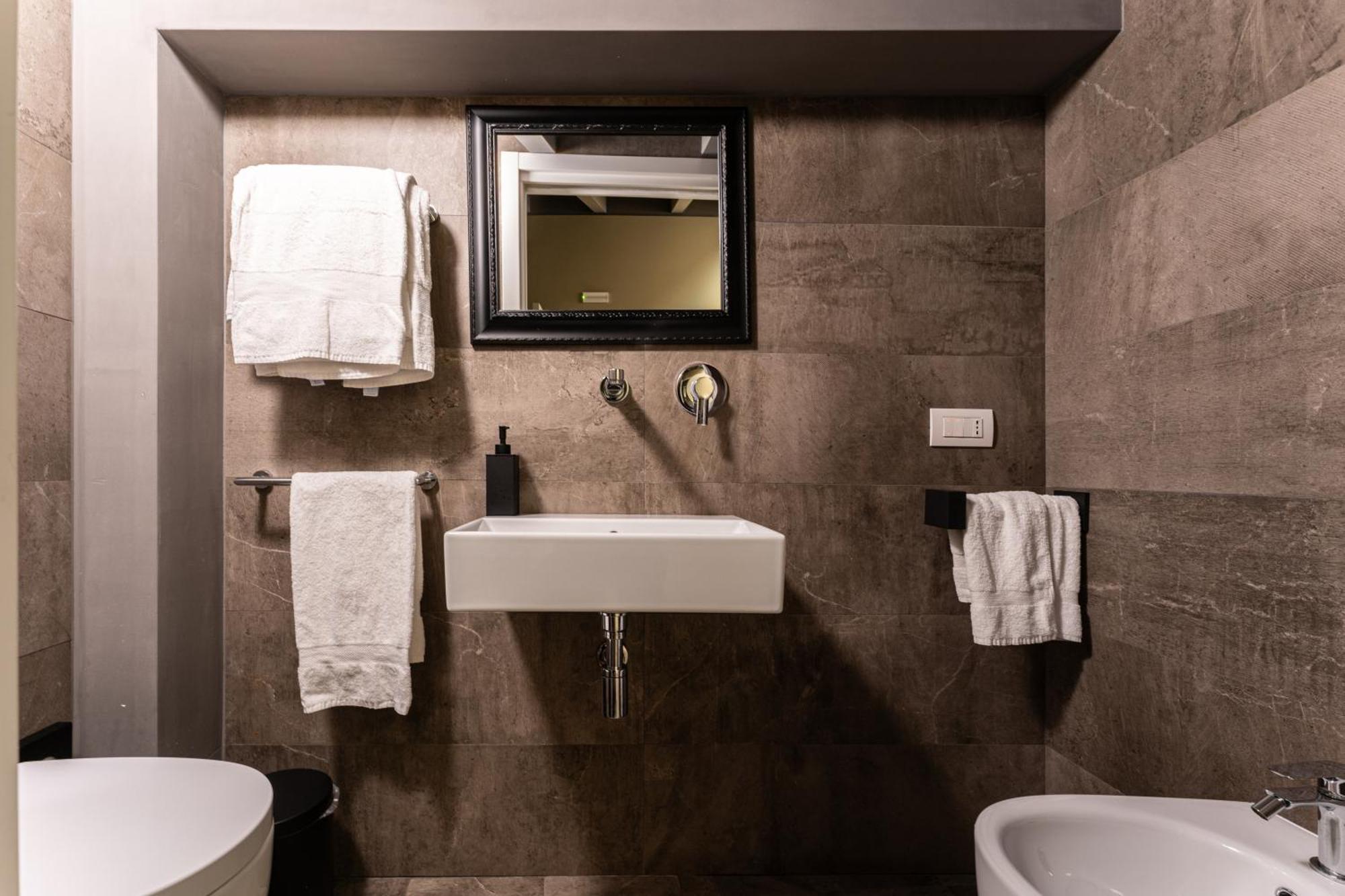Neko Boutique Hotel Кальяри Экстерьер фото