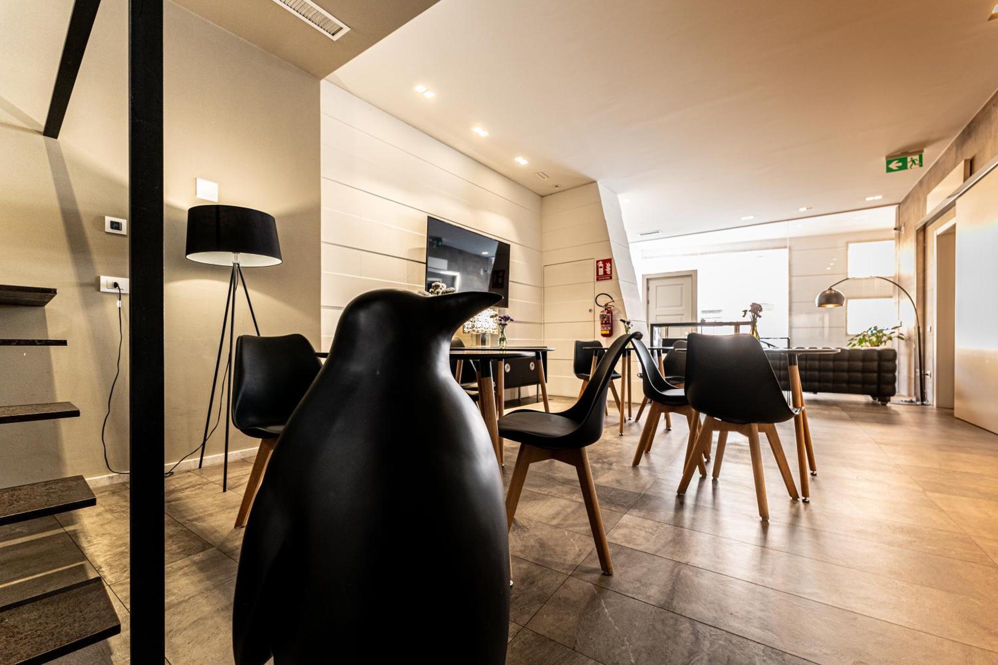 Neko Boutique Hotel Кальяри Номер фото
