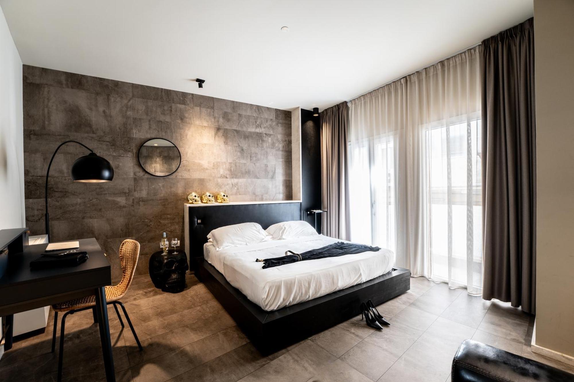 Neko Boutique Hotel Кальяри Экстерьер фото